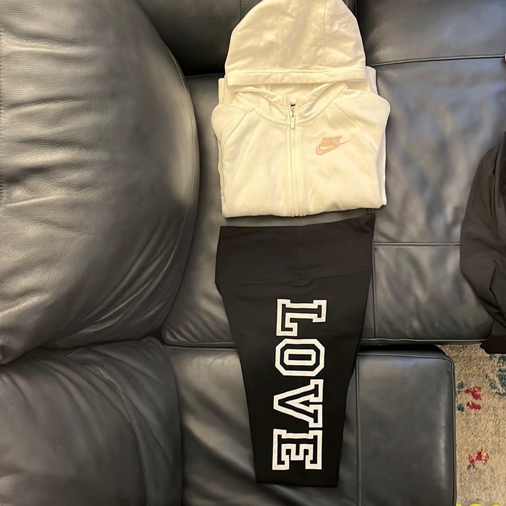 Nike & Pink Legging Set!